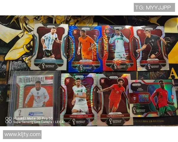 帕尼尼足球球星卡购买途径及热门商店推荐